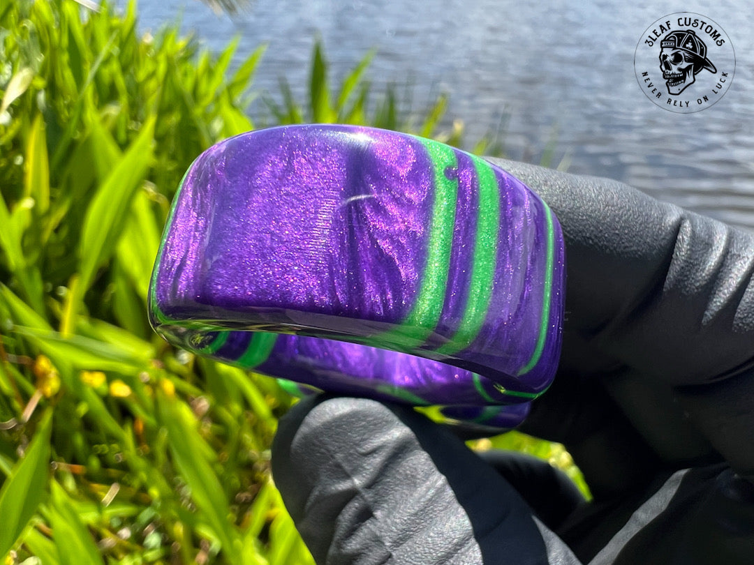 "Joker's Tiger Stripe Suit" No Luck Charm (resin)