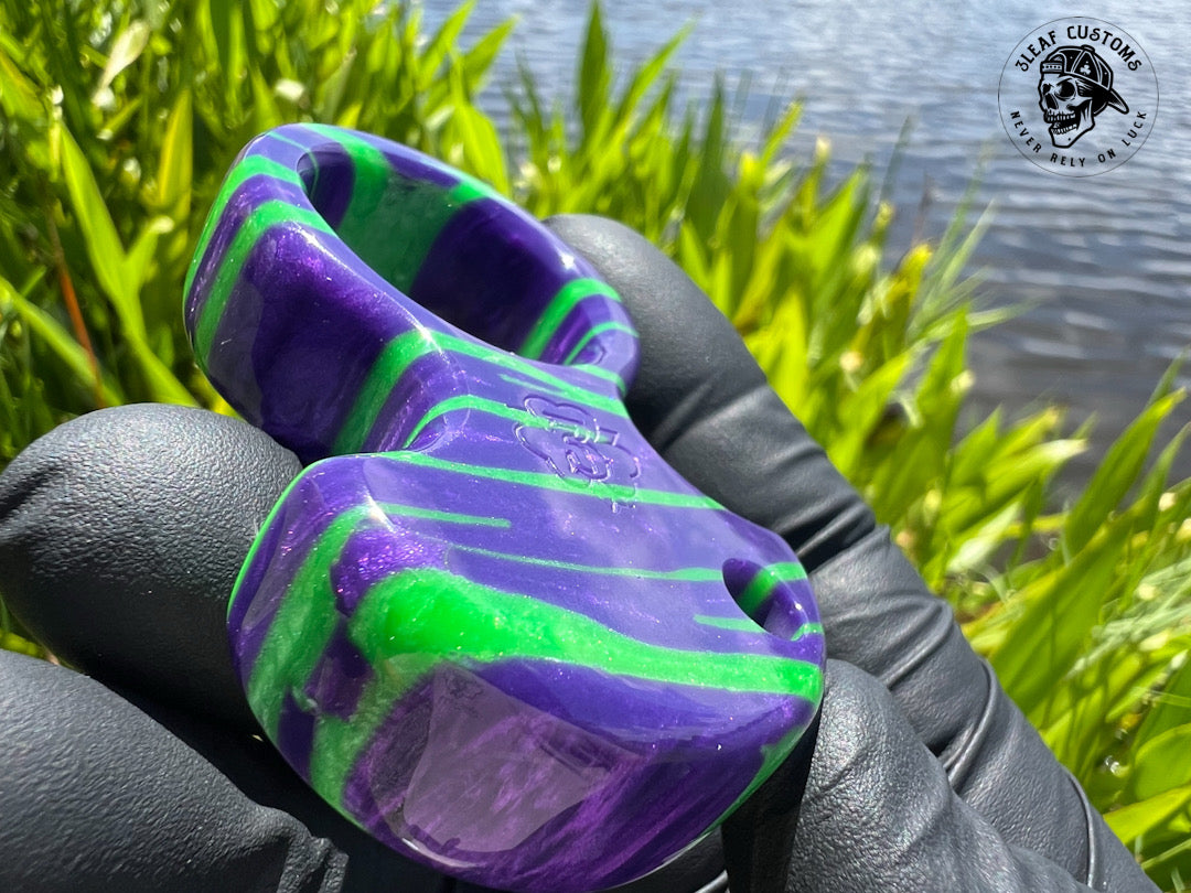 "Joker's Tiger Stripe Suit" No Luck Charm (resin)
