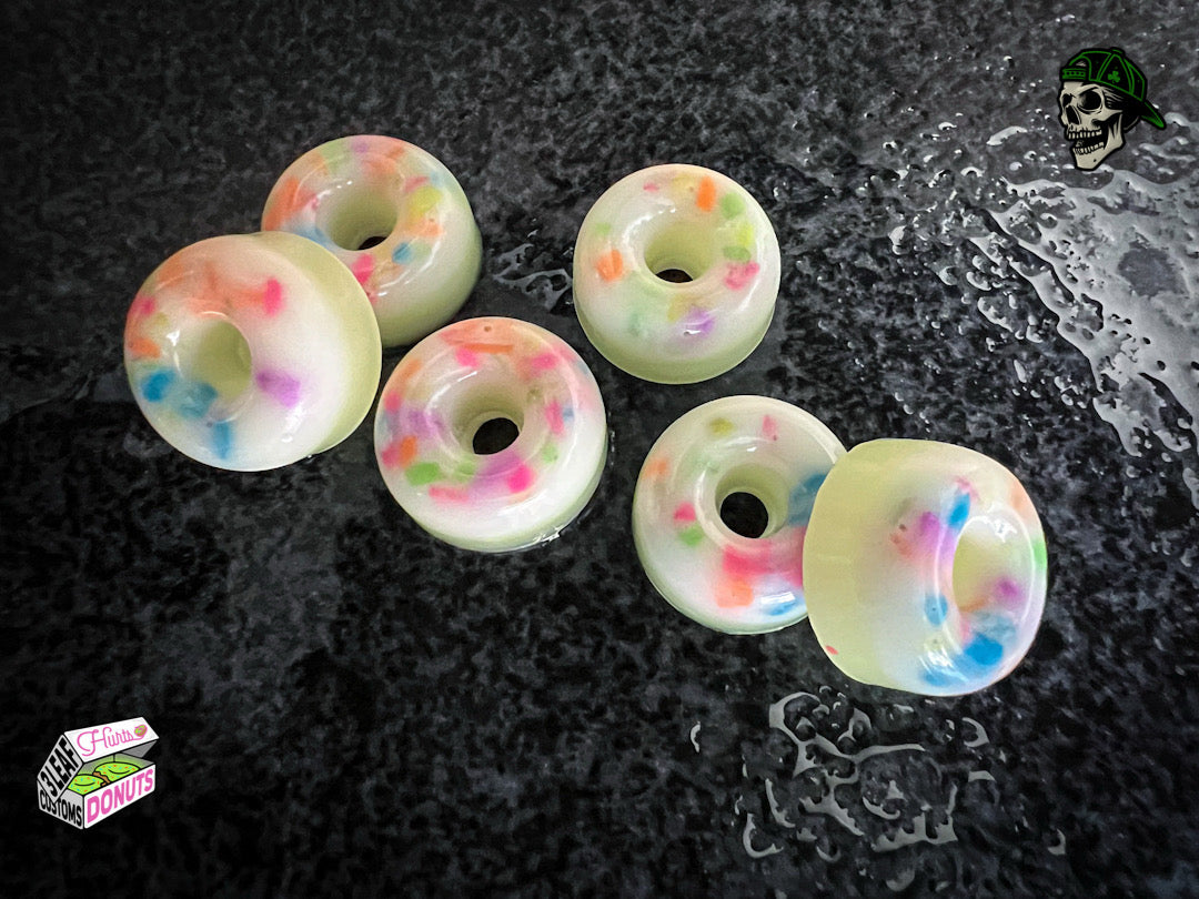 Hurts Donut Night Vision Pulls (Glow)