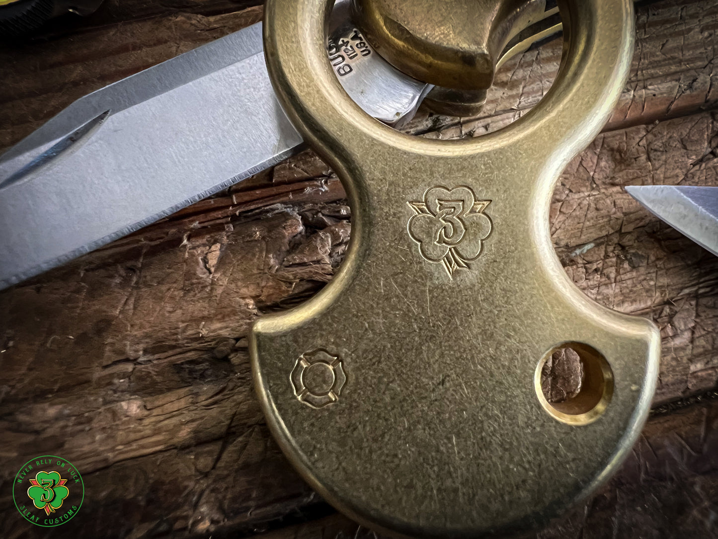 Stonewashed Brass No Luck Charm (low pro)