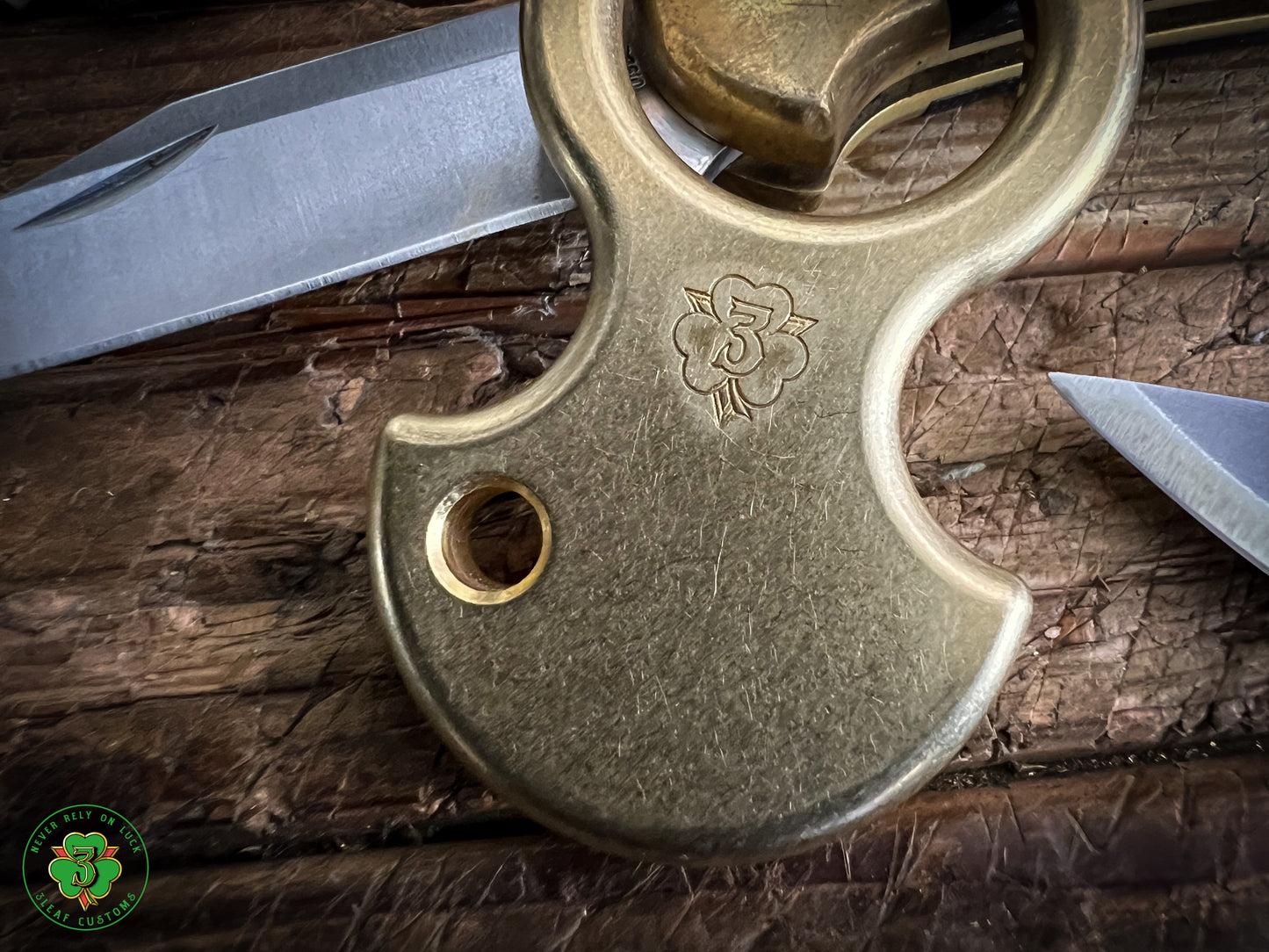 Stonewashed Brass No Luck Charm (low pro)