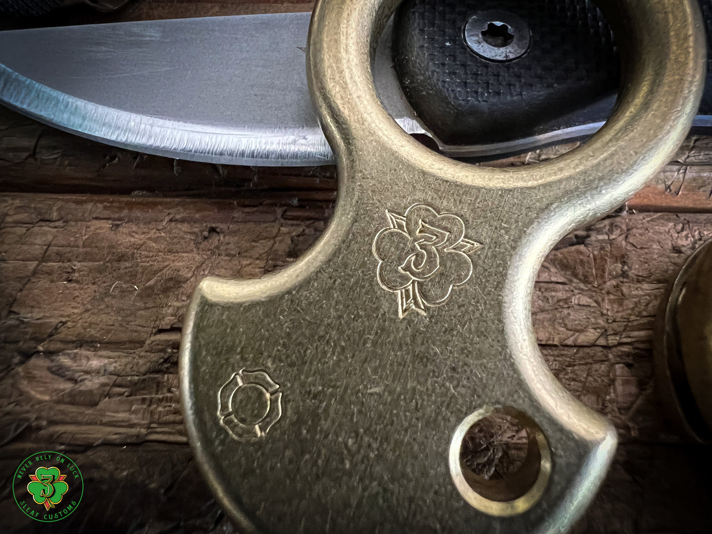Stonewashed Brass No Luck Charm (low pro)